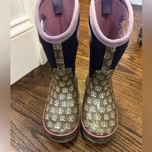 Bogs girls snow boots, Size 1.